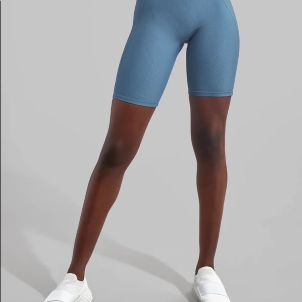 NWT BuffBunny Material Girl Ribbed Biker Shorts Bliss Sz M